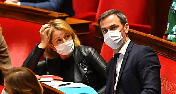 Passe vaccinal : Véran prévoit une instauration des restrictions sanitaires dans la durée